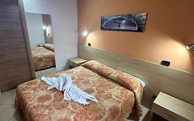 Mandanici :Borgo Marsalini 2.0